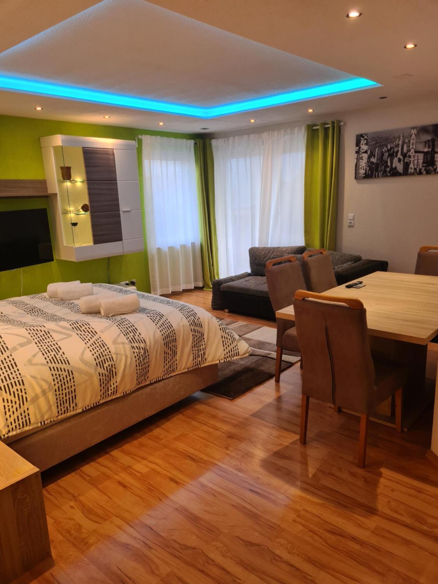 Exklusive Moderne 2 Zi. Wohnung In Ruhiger Lage Schechingen ภายนอก รูปภาพ